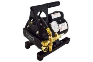 Hydrostatic test pump