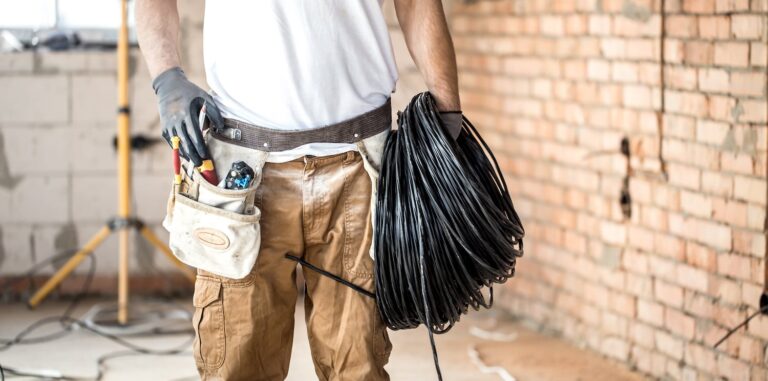 Cómo instalar cableado eléctrico
